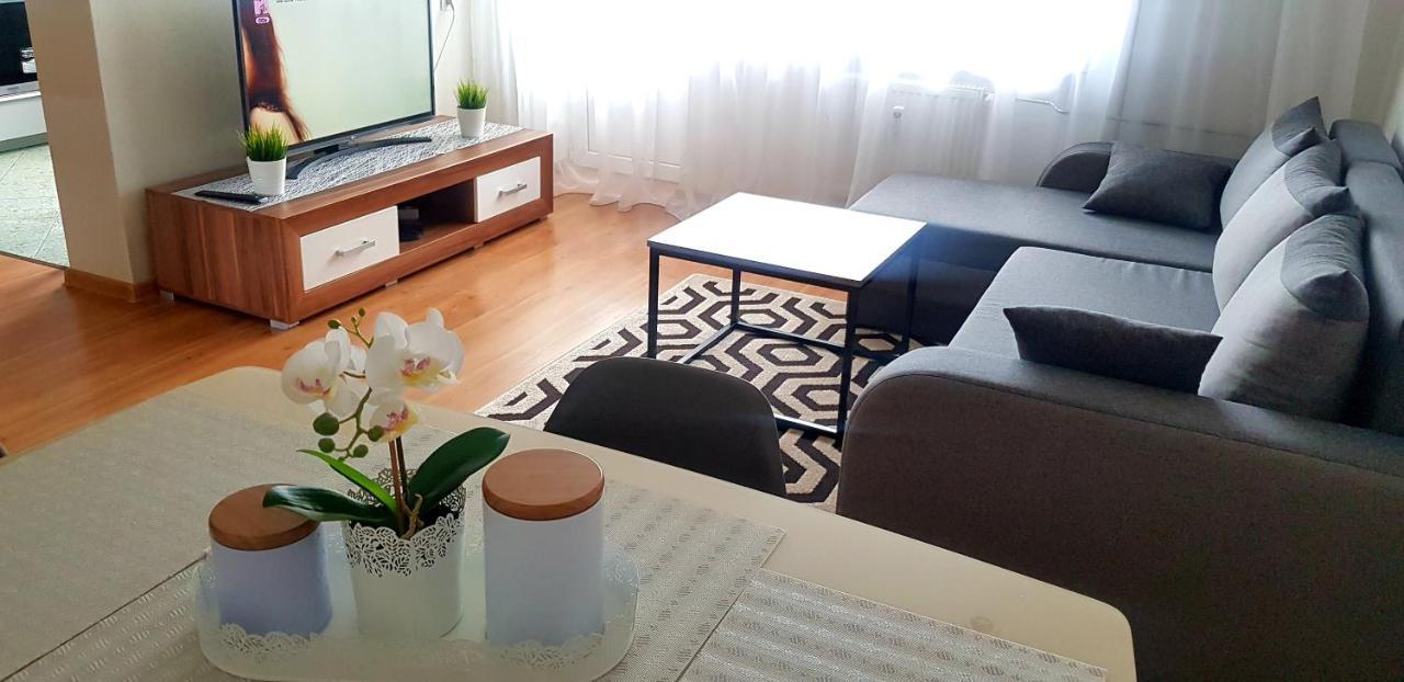 Taikos Apartment ไคลเพดา ภายนอก รูปภาพ